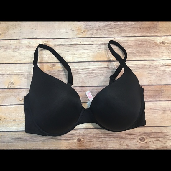 Victoria Secret Pink Wear Everywhere Push Up Bra